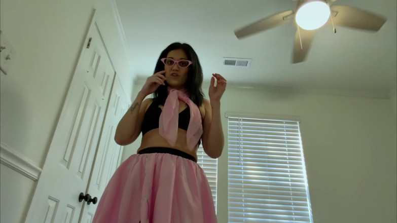 Kink in Time: Devyn's Sultry '50s Giantess Fantasy HD POV Tiny Thrills Awaits!