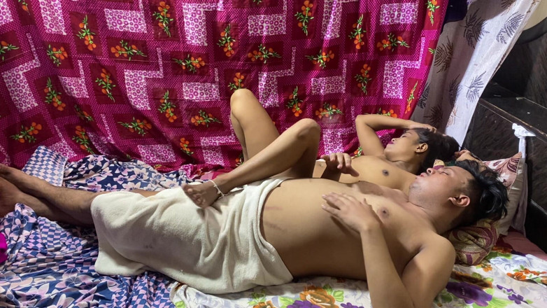 18 year old Indian: 18 岁的业余浪漫爱情和惊人的性爱