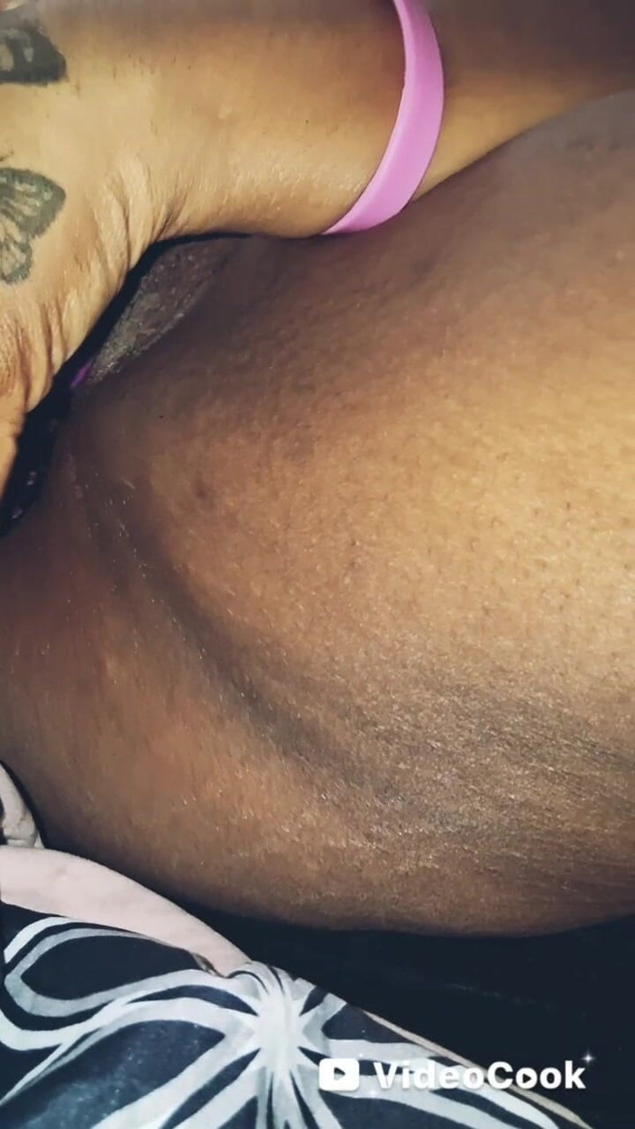 Lola Tha Pink Bunny: Till She Squirts!