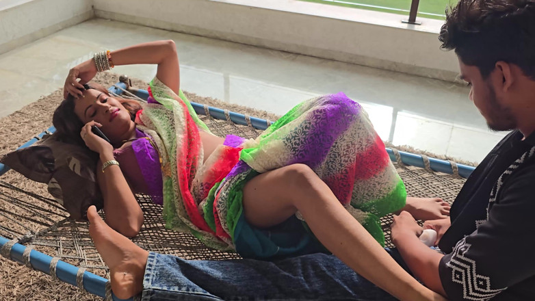 Madhu bhabhi 69: Une femme mariée indienne trompe son mari et baise avec...