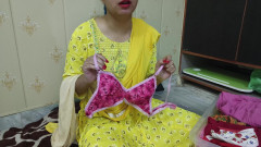 Saarabhabhi6: Špinavá sexuální hra s nevlastní sestrou