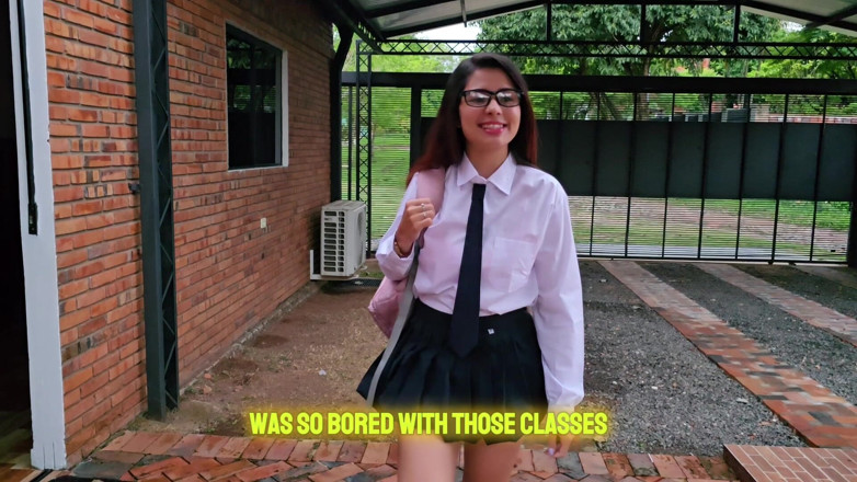 Passionsecret07: Teenager Enters Her Stepsister Room to Have Sex After College