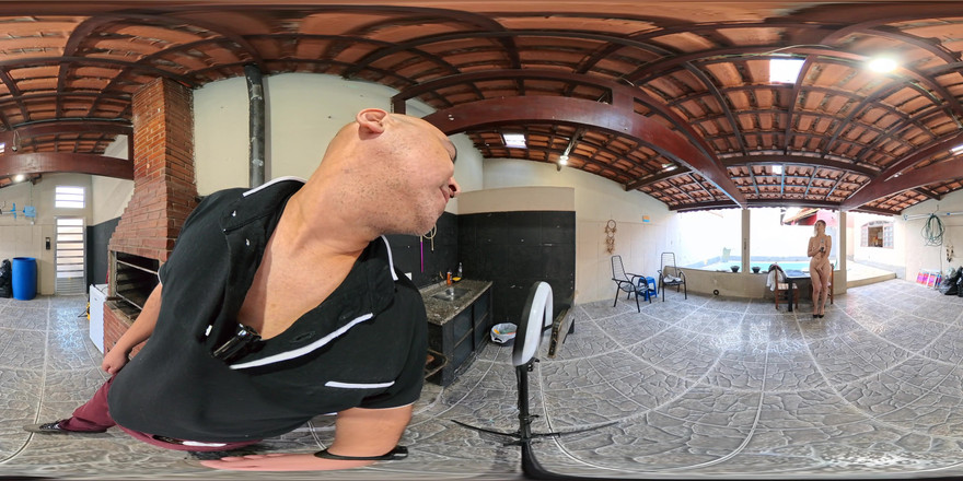 GabbyHorny: Die reporterin zieht sich live aus, nachdem sie während ihres...