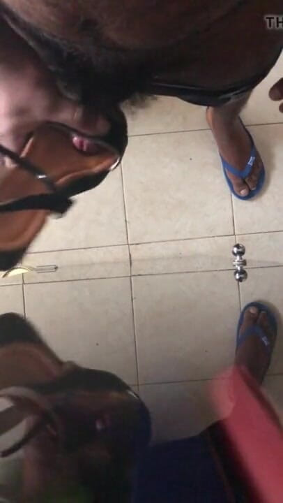 Sexy sereppu: Akka sandals
