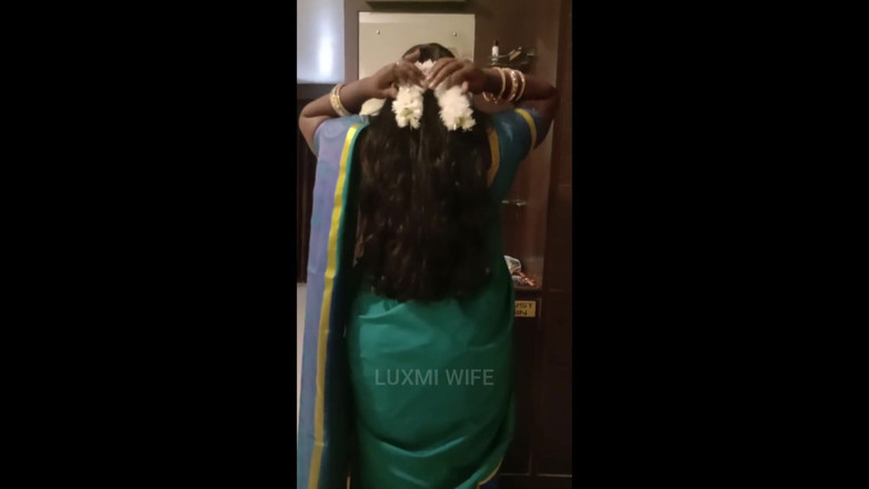 Luxmi Wife: Ngentot teman kantor pakai kain sree - bts
