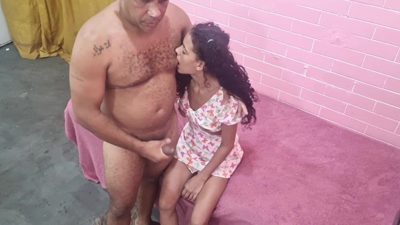 LeoOgro: Tight Anal with Stepdaughter