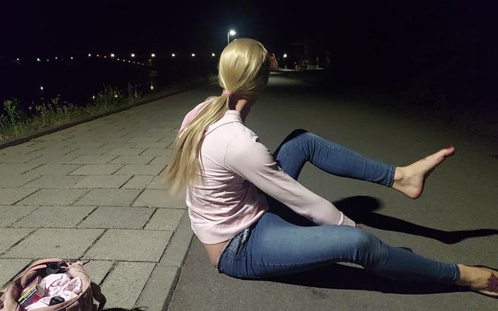 sweetfeet29: Daha fazlasını görmek ister misin?