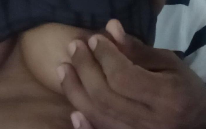 madusanka115: 我感觉我的女孩。