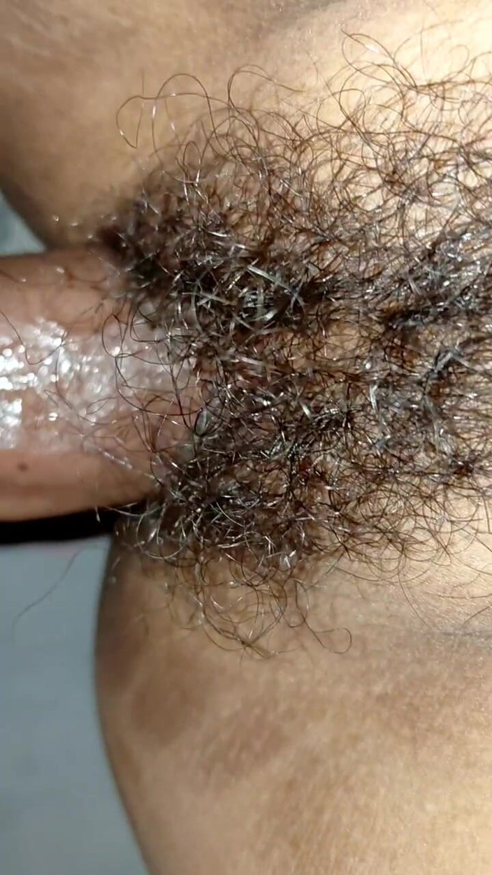 San Studio: Pacarku yang sange aku ngentot memeknya habis-habisan sampai dia mengerang...