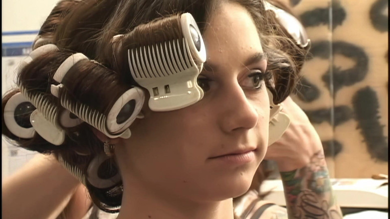 Perv Milfs n Teens: Jackie ashe是一个愚蠢的婊子