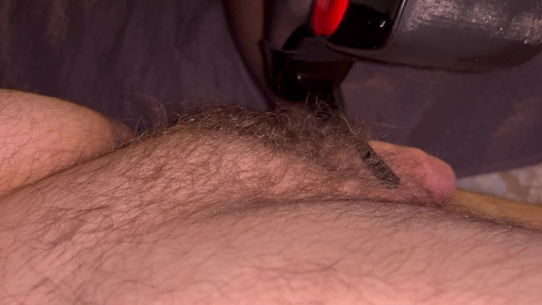 CoppiaCollant: Une maîtresse durcit une bite dans des talons sexy