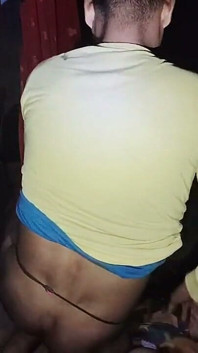 Sex desi cu fată sexy incitantă în sari