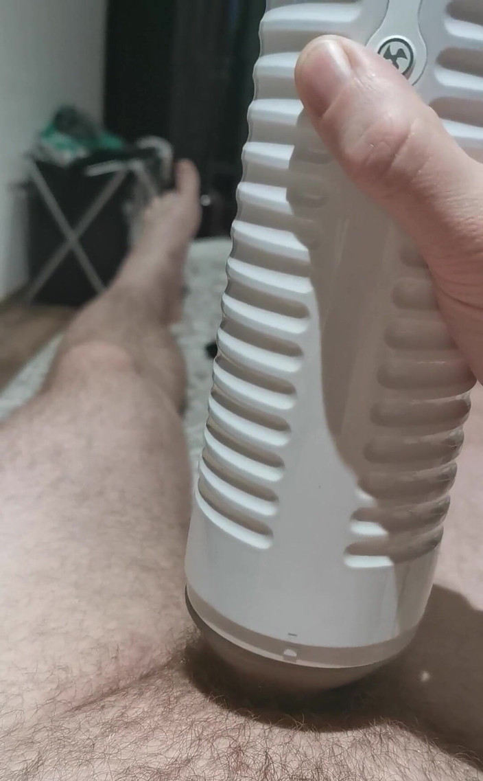 Dirty Talking Guy: Menguji mainan baruku