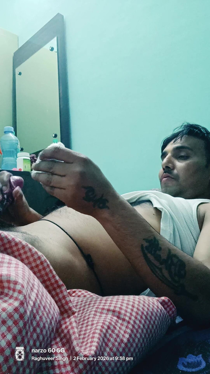 Rajasthani-old-lover: 인도 게이 장교