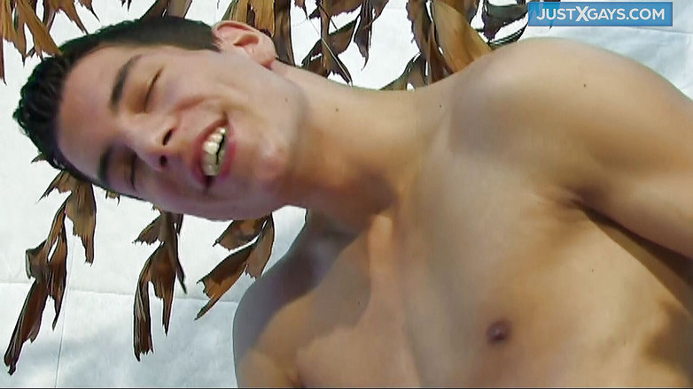 Just x gays: Kaslı eşcinseller banyoda sikişiyor