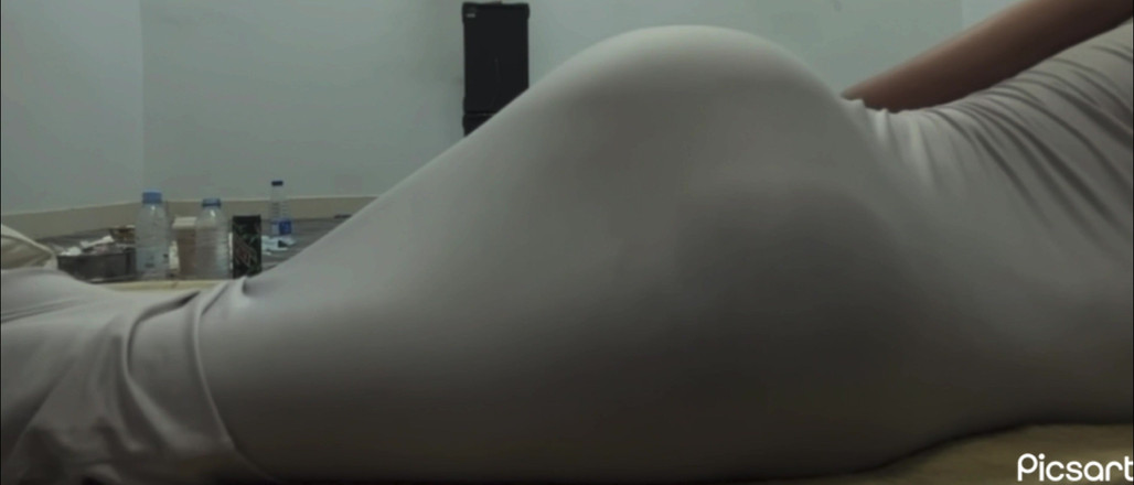 VerticalArgument4: Issa heeft een sexy kont