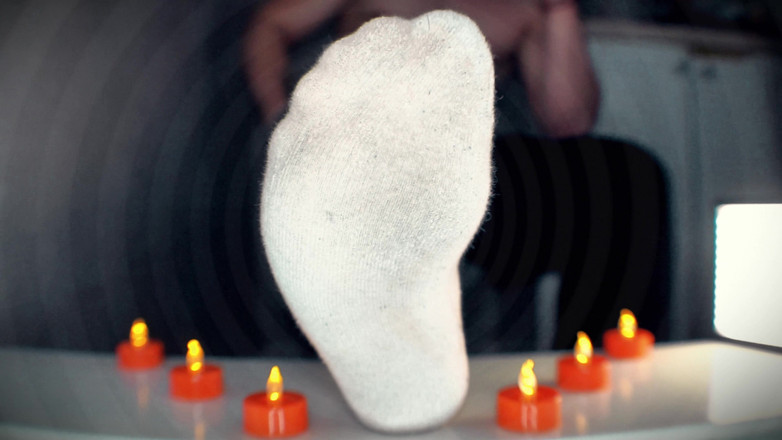 CashmasterAngel: Одержимая под ступнями господина