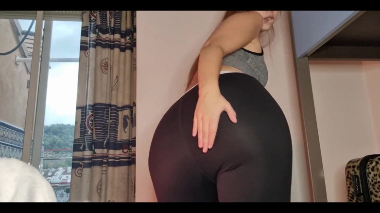 Holycandy: Nhìn cách tôi bú poyas lớn xd