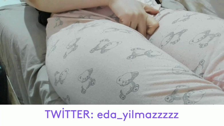 bigass_sexy_bigboobs: Camel Toe- Pi̇jamayla Masturbasyon- Kabarmiş Am- Şi̇şmi̇ş Am- Büyük Am- Turk...