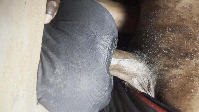 Bangcum8: Un cazzo bollente per una troia calda e profonda si...