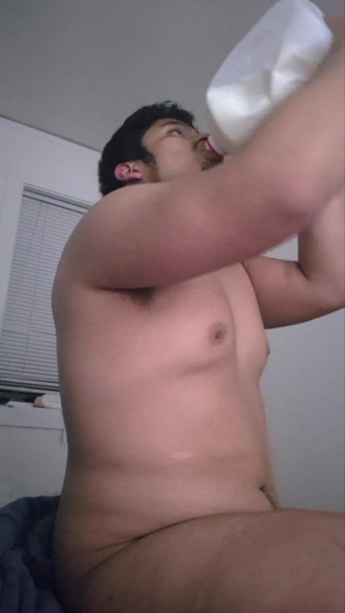 NakyJoss: Eierbloner milchbauch