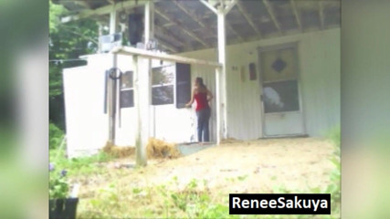 Renee Sakuya: Terkunci, berkebun kencing dalam kecelakaan jins