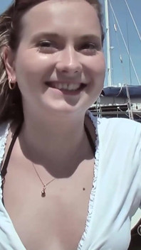 Dirty teen slut masturbates for the stranger