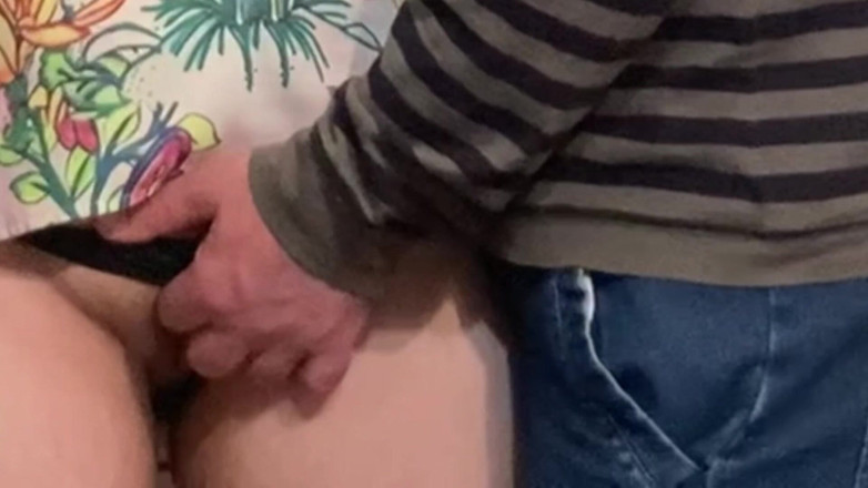 PriyaNaavya: Tato dívka mě nechala si třít její kundičku na veřejnosti