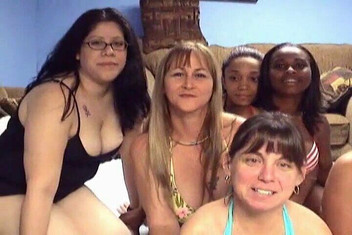 Radical Lesbian: विशाल शौकिया घर का बना नंगा नाच और सेक्स पार्टी