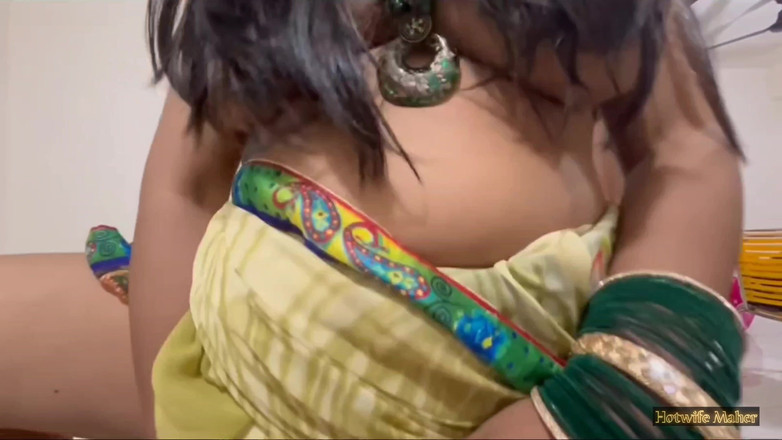 Ashique: 내 인도 발정난 하녀 큰 둥근 엉덩이 따먹기