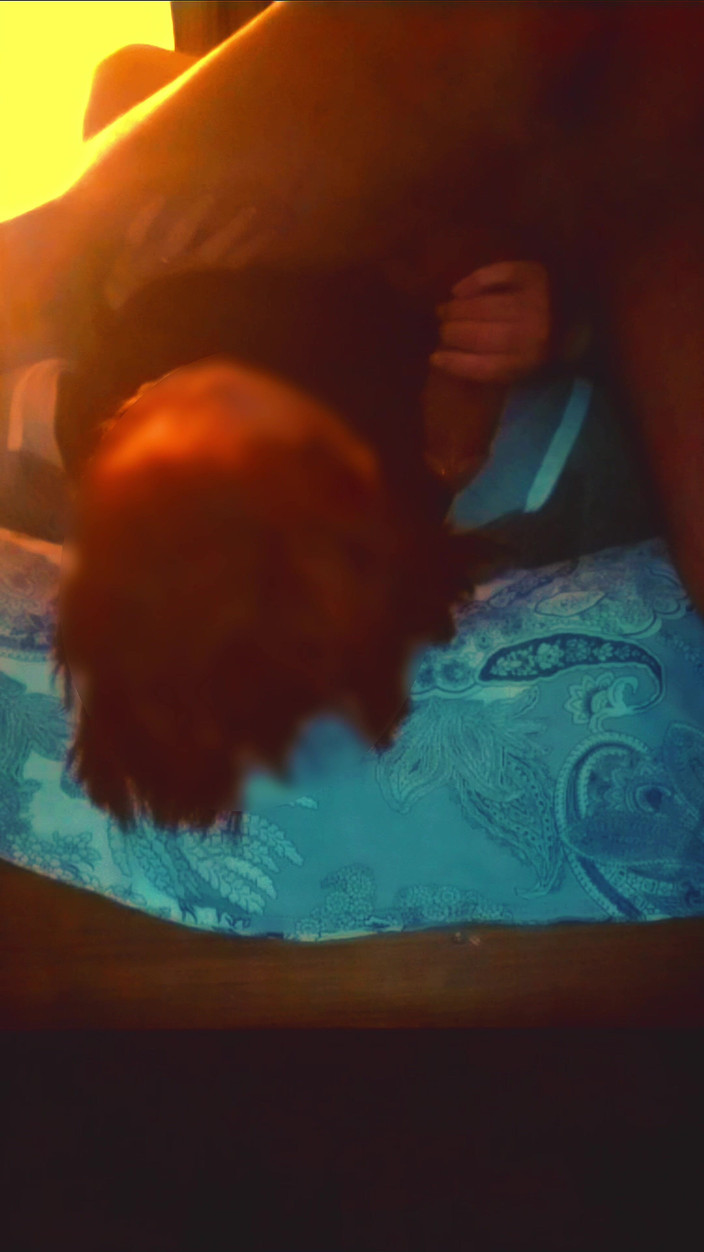 Lily & Theo: Cette salope mariée adore se faire humilier et bâillonner par...