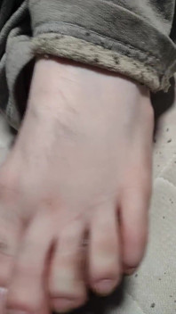 Lâcher la beauté de mes pieds nus pour toi