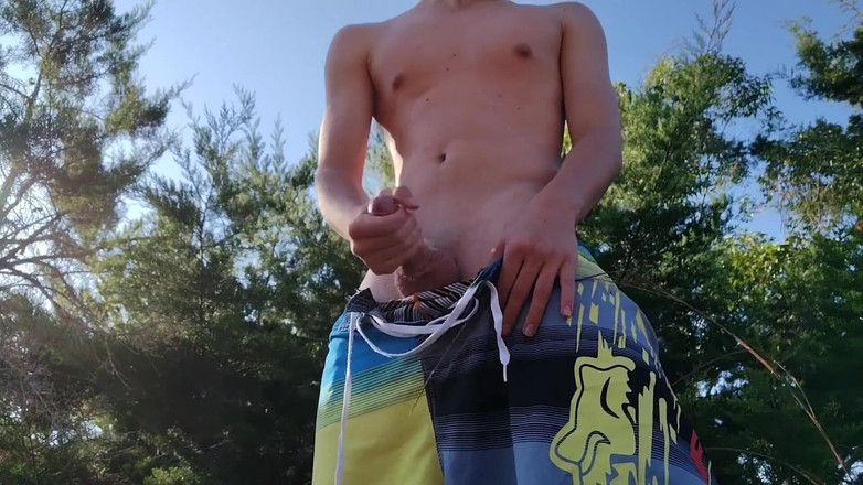 Icyhot707: I Cum so Hard That I Lose Control of My...