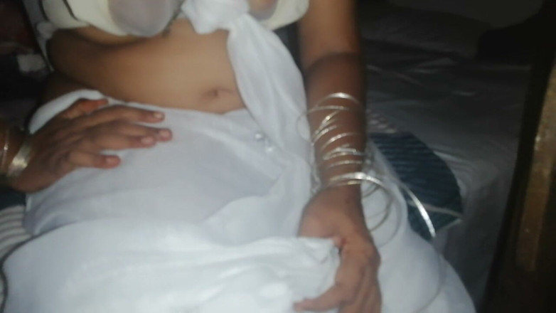 Tina Baby: Back From Kovil and She Looks so Sexy