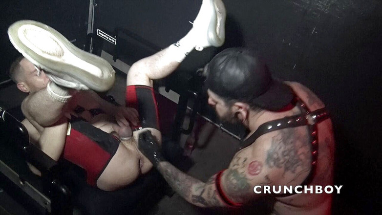 BERLIN BAREBACK CLUB: Sesi fisting untuk Ashley Rider dan Francy T.