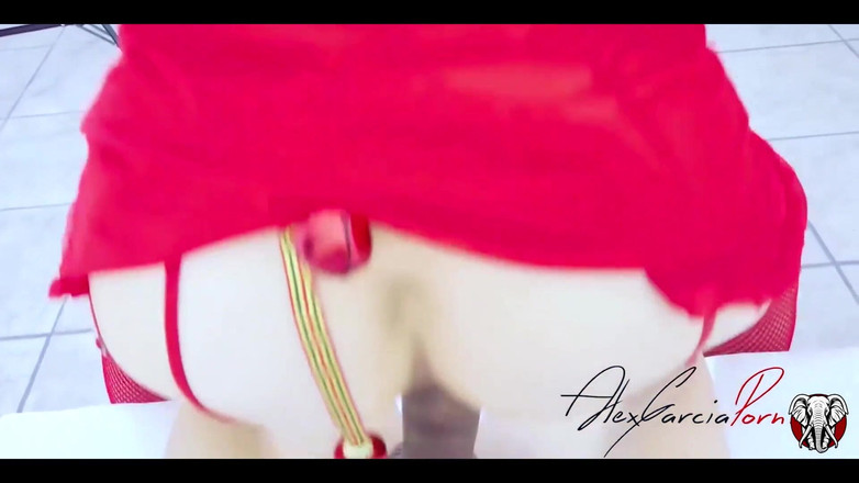 Alex Garcia Porn: Агах Сечи дает мне ее задницу в качестве рождественского подарка, но я сломаю ее задницу