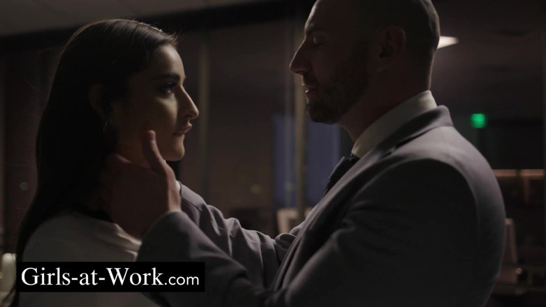 Girls At Work: Emily Willis, secretara ambicious