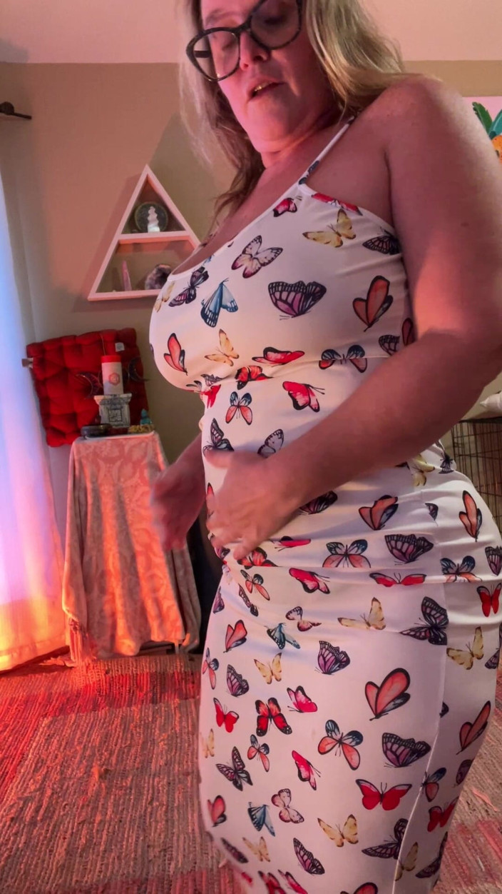 Siren XXX Studios: Sundress Experimenta com um pequeno rabo tremendo