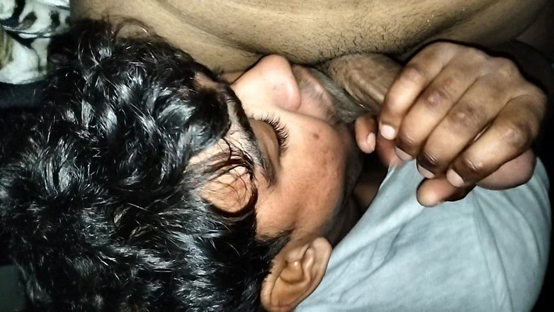 Sa123bh: Indiancă desi sexy adânc în cameră