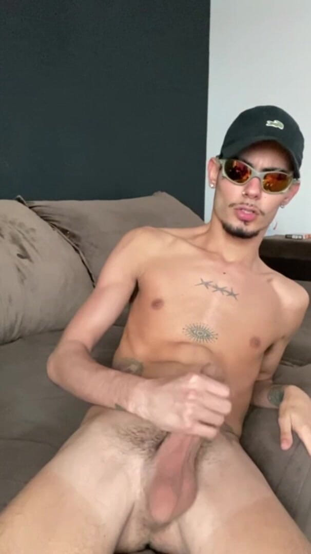 Heitor Bauman OFC: Tânăra Maloca obraznică vorbind murdar