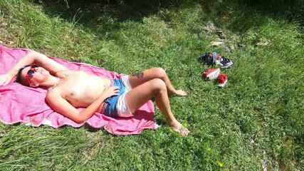 bekycarril: Еще один минет-сюрприз в лесу