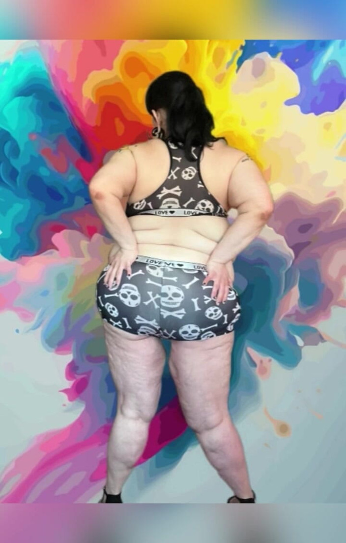 SageTheSuccubus: Sage je podivná a zábavná