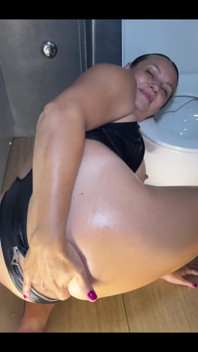 My Toilet Games - Fascinate the Most Curious Perverts and Make Them Addicted Toilet Slaves