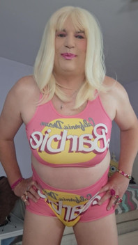 I Want to Be Your Bimbo Dolly!