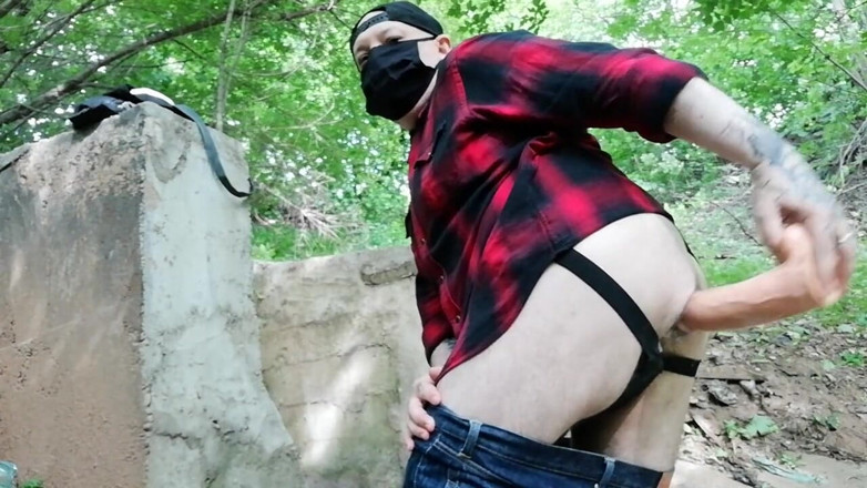 Andy B: Quente gay dildo auto foda