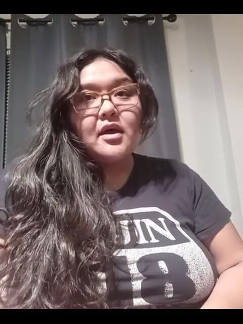 DeesDeepThroat: Hanya Menyentuh Pangkalan
