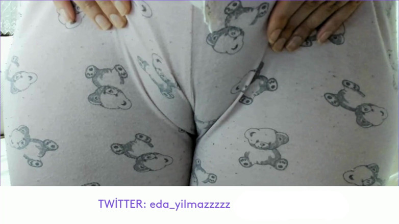 bigass_sexy_bigboobs: Contur de pizdă- Pijamale- Pizdă umflată