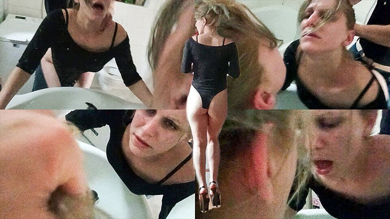 vuana: Ciężko stojący piesek przed lustrem z głośnym jękiem, ciągnięciem włosów...