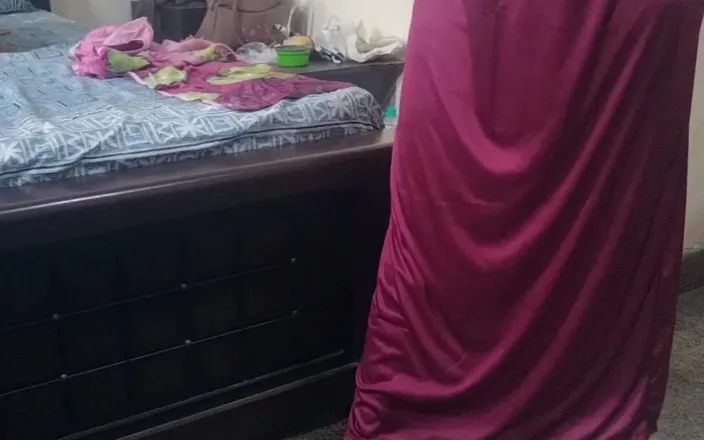 Tamil lesbian: Casual Dance with Tamil Songs