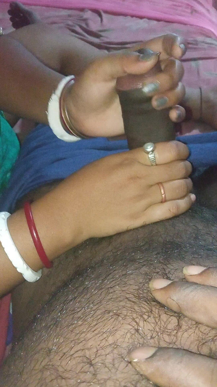 Raja puja: デシ・インディアン・ベンガルのバービー・フェラチオと手コキ